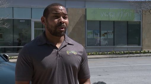 Picture of Collins with Yogurtini storefront